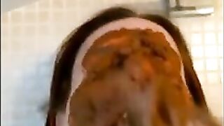 MILF smearing shit on the cam