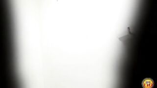 Naked and pooping. - EroProfile