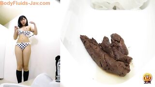 Hot young chick and thick poop