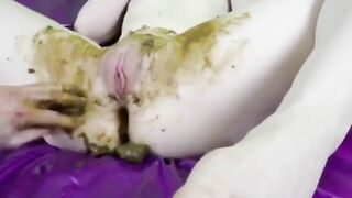 Girl enjoying ass fingering and smearing scat fuck