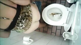 Wife caught shitting diarrhea in the public toilet
