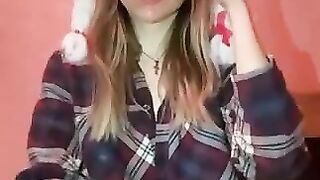 Nice hot booty lady teasing and shitting