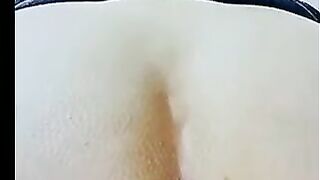 Chick with dark asshole trying her best to show her turd