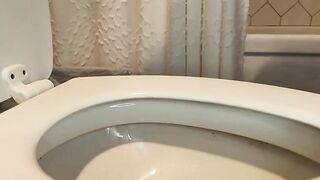 Fantastic babe dropping shit