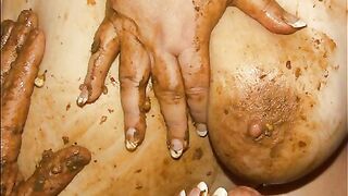 Portuguese slut playing with shit
