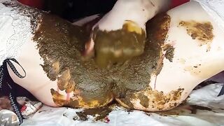 Kinky milf masturbating with her shit