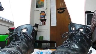 Big shit from curvy ass