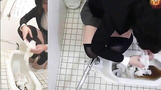 Spy cam poop show