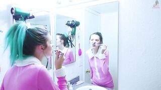 Teen Brushes Her Teeth With Shit