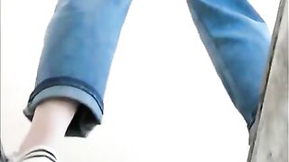 Woman With A Small Anal Gape Drop Shit