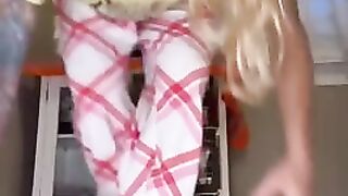 Juicy lady shitting in new style