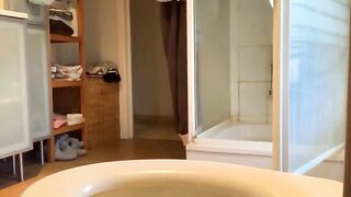 Hot phat ass pooping