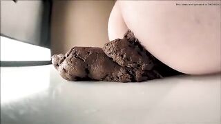 Pretty chubby ass girl with massive shit