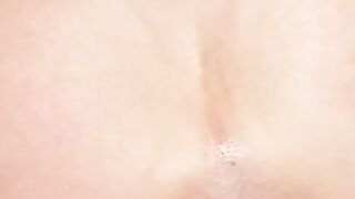 Naked big booty lady shitting