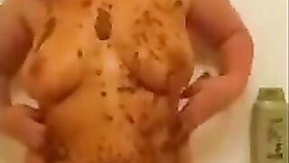 Sexy chubby scatgirl