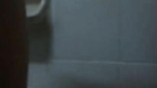 Gorgeous round ass thai lady poops