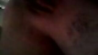 Big pussy lips pissing amateur