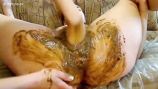 Lusty naked wife ass smearing and masturbating