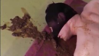 Masked brunette shitting a very big liquid shit