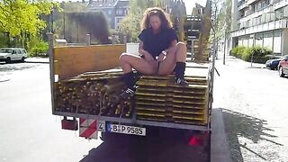 Piss shower in the public