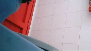 Super sexy amateur pussy pissing