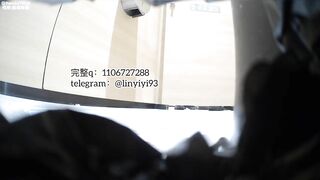 Beautiful Jap women scat in the toilet