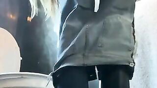 English chick shits nicely on the floor