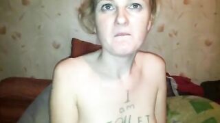 Mature skinny slut eating shit