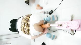 Leaky Asian Bum And Dildo