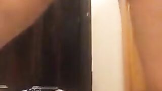 Look at my ass while I pee and shit