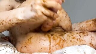Messy Shit covered squirting and dildo fucking