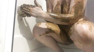 Huge boobs babe masturbates with shit