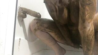 Huge boobs babe masturbates with shit