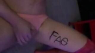 Slutty lady addicted scat play