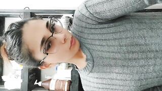 Gorgeous amateur teen girl taking scat snap