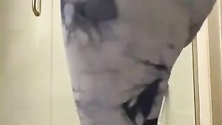 Slutty mature lady dumping shit