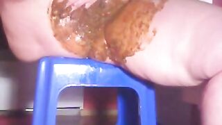 Chubby amateur wife rubbing shit on her pussy