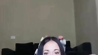 Sexy shitting on Roller-skates