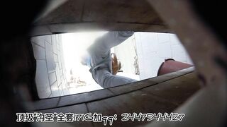 Sweet sexy amateur girlfriend caught pooping