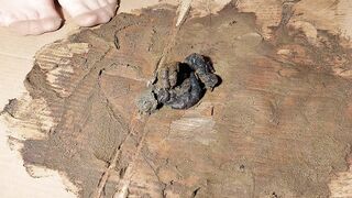 Very shitty nylon feet