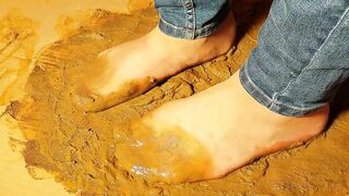 Very shitty nylon feet