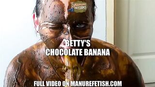 Betty shits and masturbates with a banana
