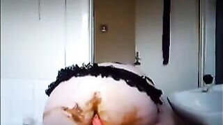 Big butt mature in lingerie anal masturbation and shitting -