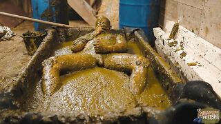 Frankys Time in the manure basin -Scat