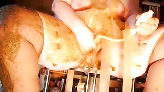 Messy shit play with sexy lady