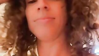 Gorgeous girl showing her stunning pooper