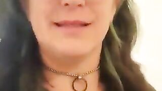 Mature brunette lady shitting hard