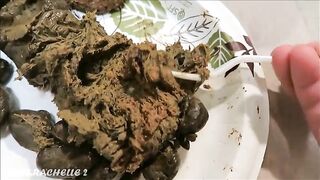 Nasty brunette girl spread legs for pooping