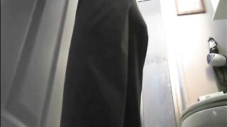 Redhead girl farting and shitting