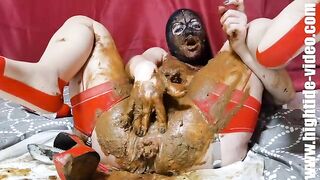 Vivan and Luna Scat sluts